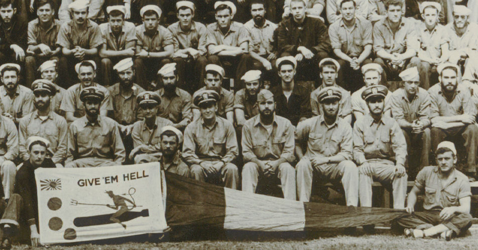 midway_flag1.jpg - 136895 Bytes